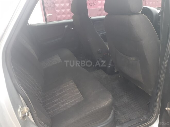 GAZ 31105 2004, 185,000 km - 2.3 л - Qusar