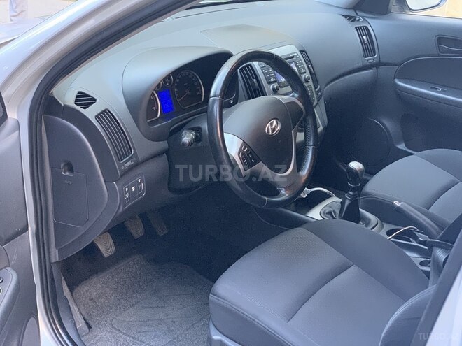 Hyundai i30 2009, 172,000 km - 1.6 l - Bakı