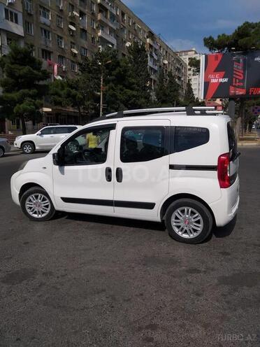 Fiat Doblo 2009, 261,000 km - 1.4 l - Bakı