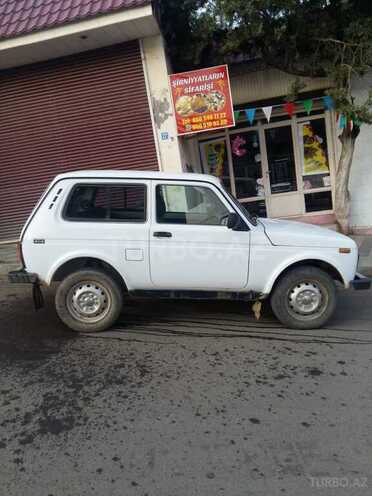 LADA (VAZ) Niva 1992, 100,000 km - 1.7 l - Lerik