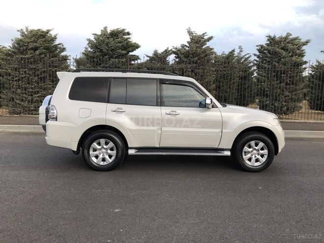 Mitsubishi Pajero 2012, 122,000 km - 3.8 л - Bakı