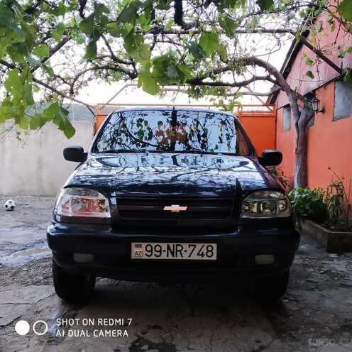 Chevrolet Niva 2007, 235,000 km - 1.7 l - Qusar