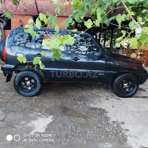 Chevrolet Niva 2007, 235,000 km - 1.7 l - Qusar