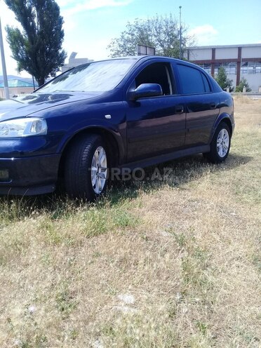 Opel Astra 2004, 200,000 km - 1.6 l - İsmayıllı