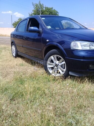 Opel Astra 2004, 200,000 km - 1.6 l - İsmayıllı