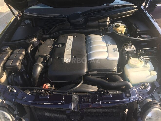 Mercedes E 270 2000, 260,000 km - 2.7 л - Hacıqabul