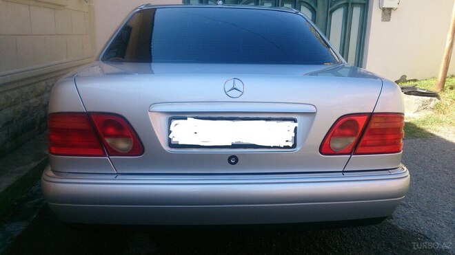 Mercedes E 240 1999, 268,500 km - 2.4 l - Oğuz