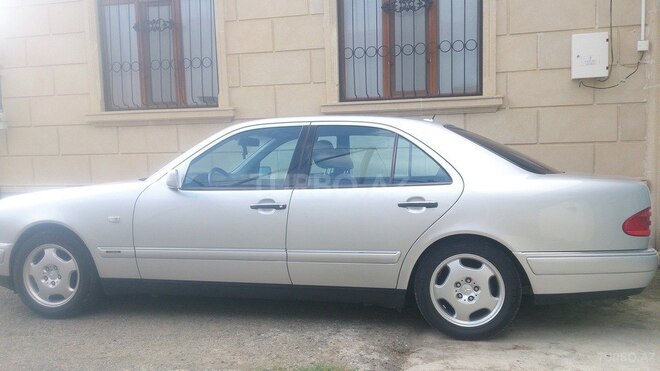 Mercedes E 240 1999, 268,500 km - 2.4 l - Oğuz
