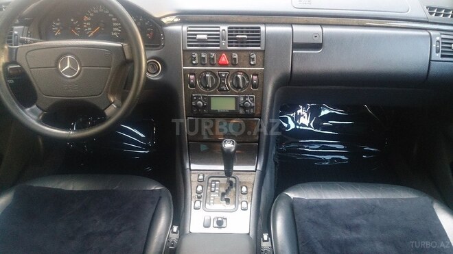 Mercedes E 240 1999, 268,500 km - 2.4 l - Oğuz