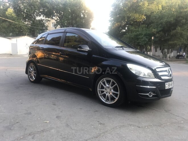 Mercedes B 180 2009, 109,450 km - 0.2 л - Bakı
