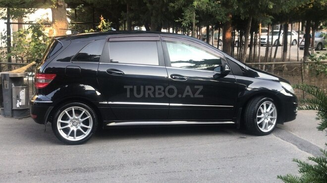 Mercedes B 180 2009, 109,450 km - 0.2 л - Bakı