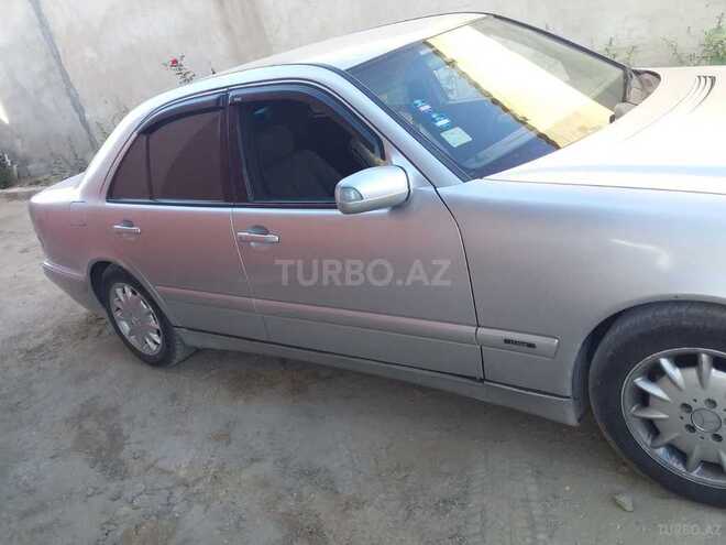Mercedes E 220 1999, 454,695 km - 2.2 l - Bakı
