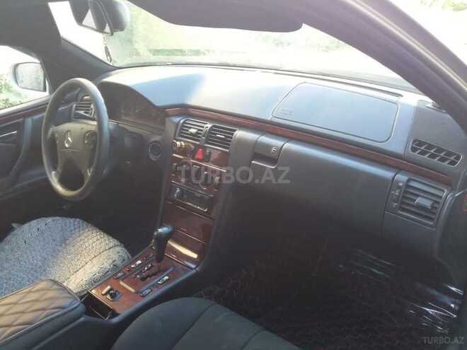 Mercedes E 220 1999, 454,695 km - 2.2 l - Bakı