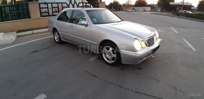 Mercedes E 270 2000, 335,322 km - 2.7 l - Bərdə