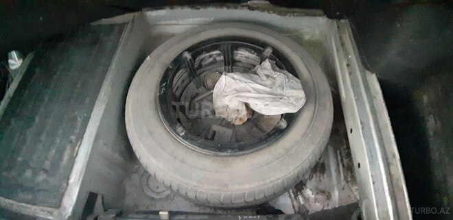 Mercedes E 270 2000, 335,322 km - 2.7 l - Bərdə
