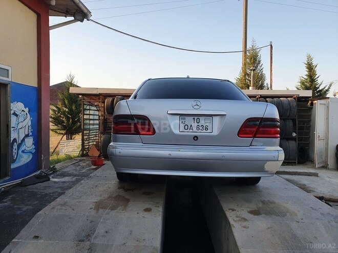 Mercedes E 320 2000, 332,500 km - 3.2 l - Lənkəran