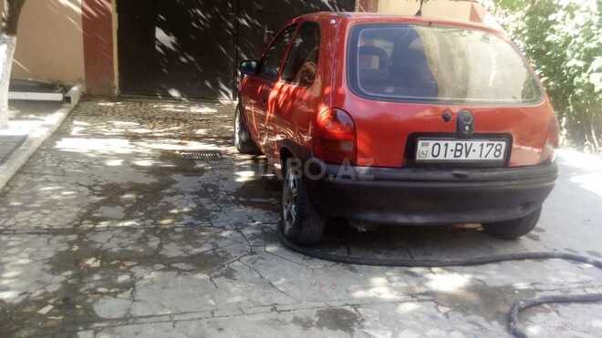 Opel Corsa 1996, 182,000 km - 1.4 l - Bakı