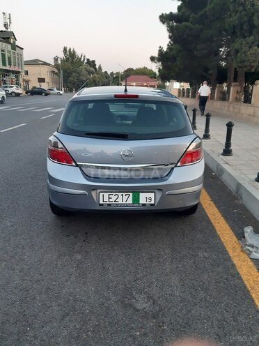 Opel Astra 2009, 172,286 km - 1.4 л - Bakı