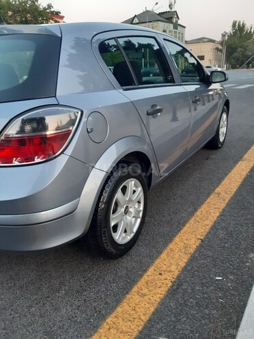 Opel Astra 2009, 172,286 km - 1.4 л - Bakı