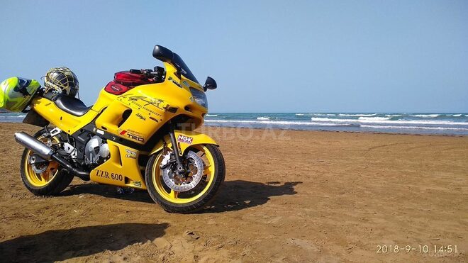Kawasaki  2001, 53,000 km - 0.6 l - Bakı