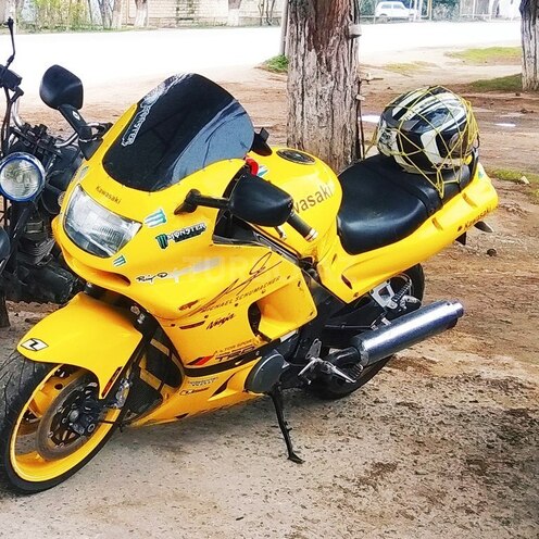 Kawasaki  2001, 53,000 km - 0.6 l - Bakı