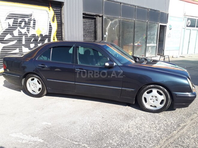 Mercedes E 220 2000, 621,000 km - 2.2 l - Bakı