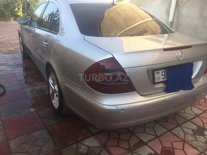 Mercedes E 220 2004, 200,000 km - 2.2 l - Bakı