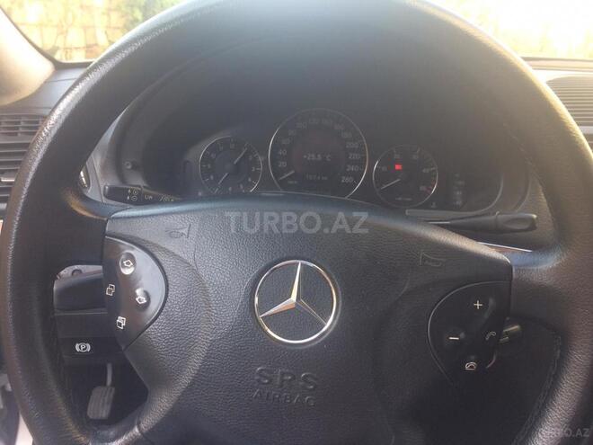 Mercedes E 220 2004, 200,000 km - 2.2 l - Bakı
