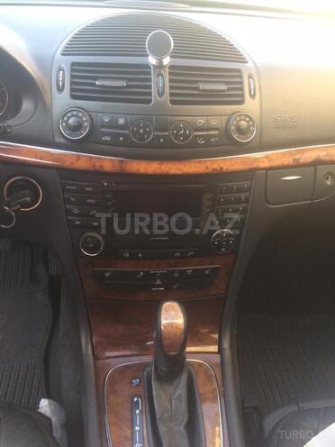 Mercedes E 220 2004, 200,000 km - 2.2 l - Bakı