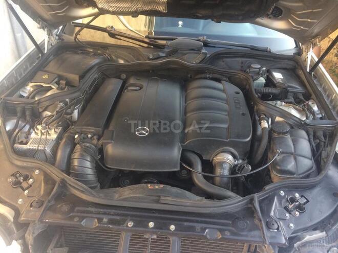 Mercedes E 220 2004, 200,000 km - 2.2 l - Bakı