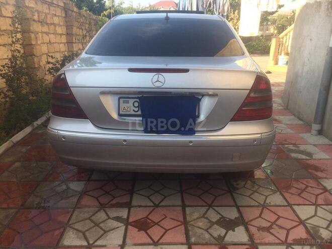 Mercedes E 220 2004, 200,000 km - 2.2 l - Bakı