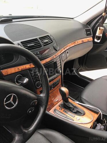 Mercedes E 200 2008, 242,900 km - 2.1 l - Bakı