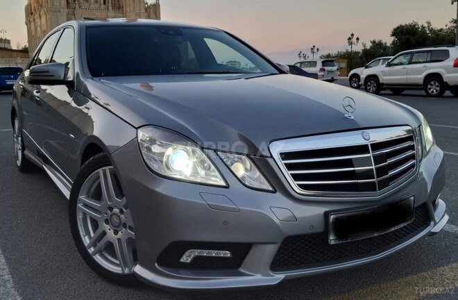 Mercedes E 350 2009, 126,000 km - 3.5 l - Bakı