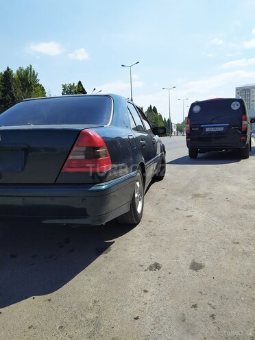 Mercedes C 220 1996, 249,000 km - 2.2 l - Gəncə
