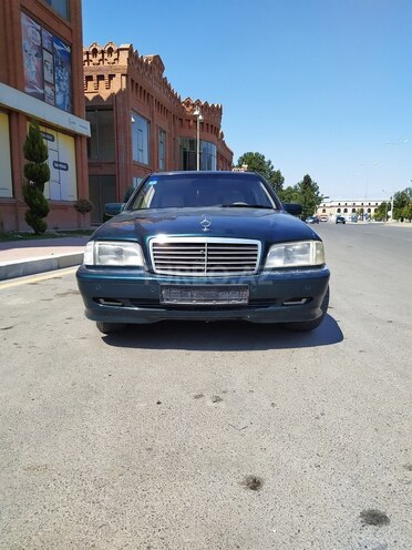 Mercedes C 220 1996, 249,000 km - 2.2 l - Gəncə