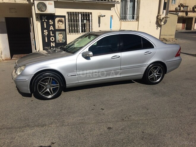 Mercedes C 200 2000, 231,000 km - 2.0 l - Bakı
