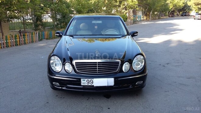 Mercedes E 220 2003, 334,000 km - 2.2 l - Bakı