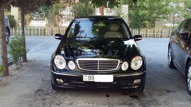 Mercedes E 220 2003, 334,000 km - 2.2 l - Bakı