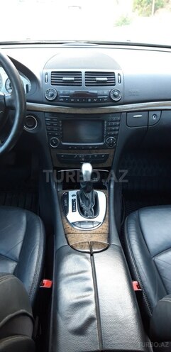 Mercedes E 320 2004, 177,000 km - 3.2 l - Bakı
