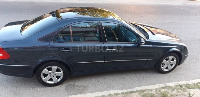 Mercedes E 320 2004, 177,000 km - 3.2 l - Bakı