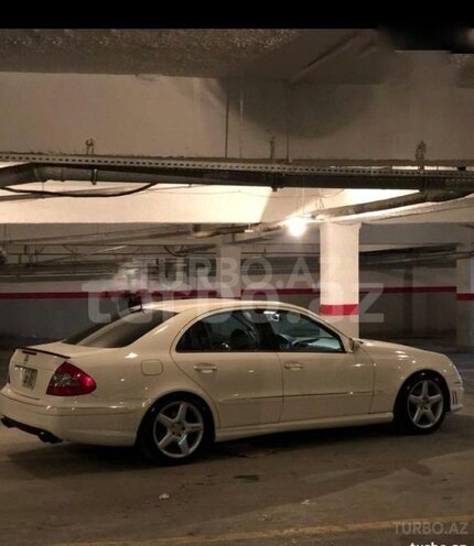 Mercedes E 320 2002, 244,000 km - 3.2 l - Şəki