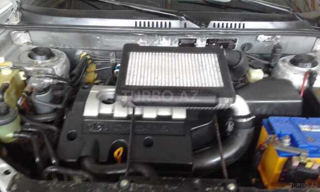 Hyundai Santa Fe 2001, 177,200 km - 2.0 л - Gəncə