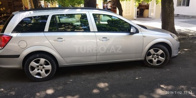Opel Astra 2006, 213,000 km - 1.7 l - Bakı