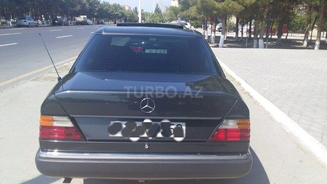 Mercedes 200 1990, 131,000 km - 0.2 л - Sumqayıt