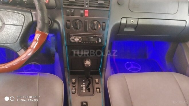 Mercedes C 180 1995, 300,000 km - 1.8 l - Bakı