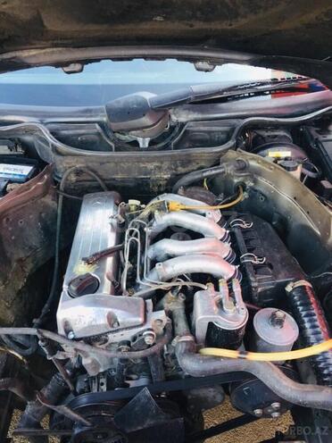 Mercedes E 200 1990, 352,002 km - 2.0 l - Bakı