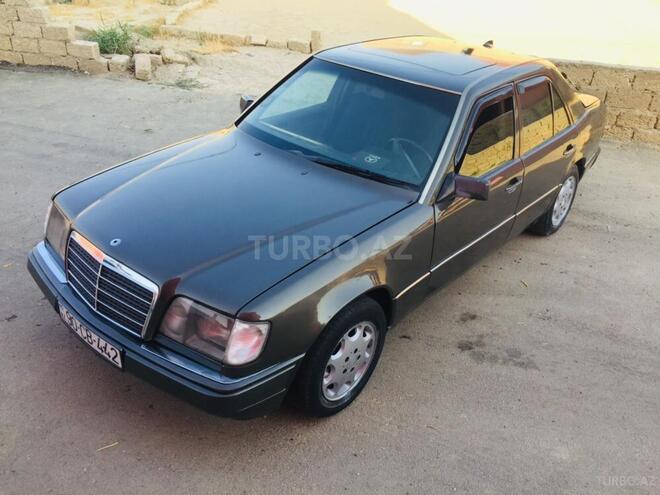 Mercedes E 200 1990, 352,002 km - 2.0 l - Bakı