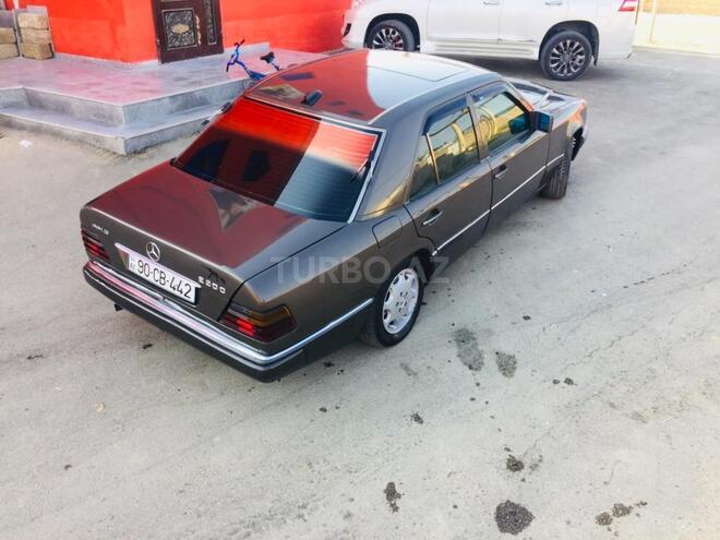 Mercedes E 200 1990, 352,002 km - 2.0 l - Bakı