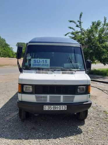Mercedes 208 D 1994, 205,000 km - 2.5 l - Qazax