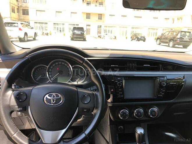 Toyota Corolla 2014, 97,000 km - 1.6 l - Bakı